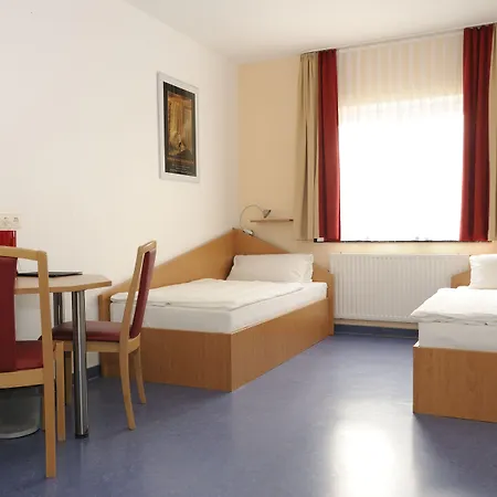 Borussia Hotel Dusseldorf